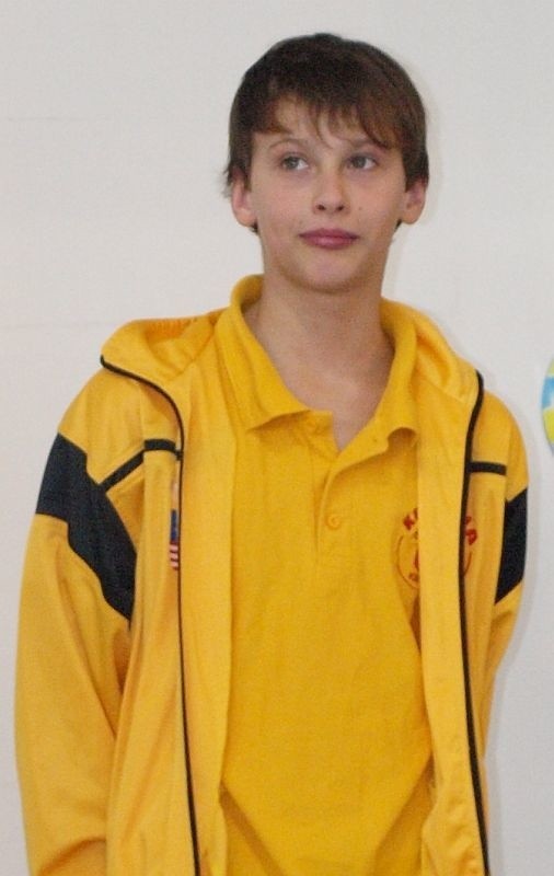 Dominik Bujak z Korony-Swim Kielce w I rundzie  Drużynowych Mistrzostw Młodzików 12-13 lat w Pływaniu zdobył 4 złote medale.