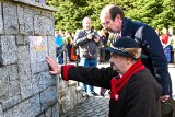 Górale uroczyści świętowali niepodległość. Na Krzeptówkach złożono urnę z ziemią z cmentarza Orląt Lwowskich