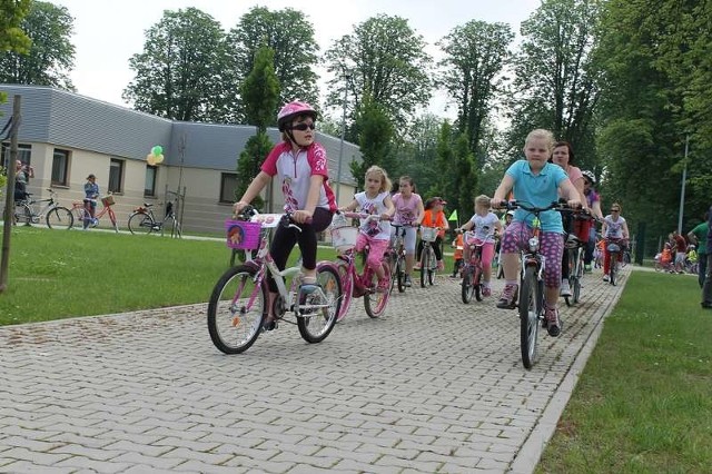Święto cykliczne w Brzegu160 rowerzystów brało udział w sobotnim przejeździe ulicami miasta i pikniku na stadionie.