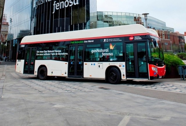 Tak prezentuje się Castrosua CNG Hybrid I - pierwszy autobus hybrydowy na CNG dla Barcelony. Jest szansa, że autobusy z podobnym napędem pojawią się na szczecińskich ulicach.