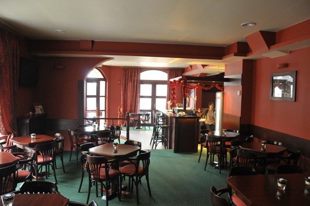 Cafe Pub Taboo przyciąga klientów przyjazną atmosferą i smaczną kawą.
