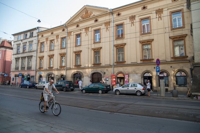 10.08.2017 krakow  ulica krakowska 13 kamienica front murator budynekn/z: fot. anna kaczmarz  / dziennik polski / polska press