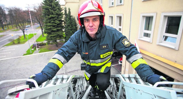 Decyzję o tym, że wstępuję do straży pożarnej, podjąłem spontanicznie i teraz jej nie żałuję  - mówi Marcin Zdziebło