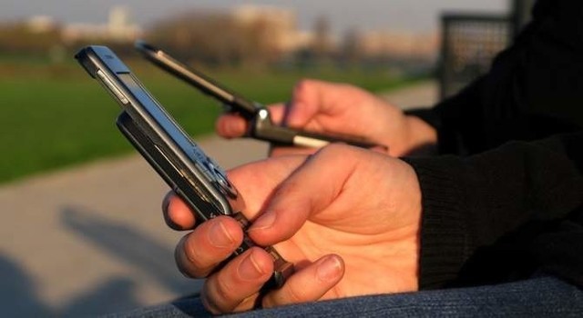 O kolejności w rankingu decydują Wasze SMS-owe głosy. Im więcej trafi ich na konto danego kandydata, tym ma większe ma szanse na tytuł Menedżera Roku.