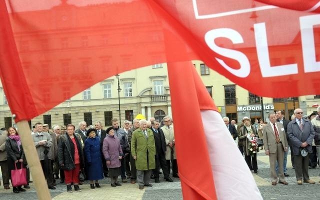 Głównym punktem obchodów Święta Pracy będzie manifestacja 1-majowa na placu Litewskim