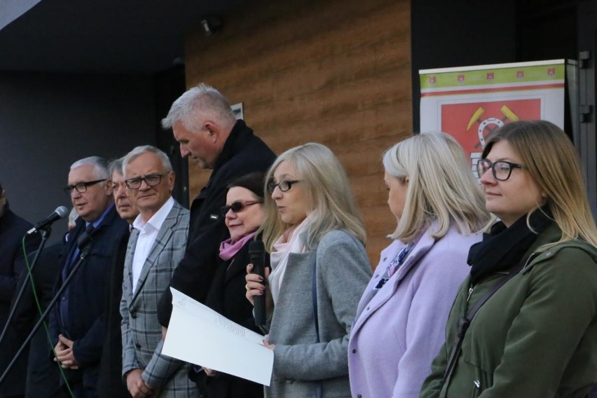 Otwarto nowy ośrodek zdrowia w gminie Poczesna ZDJĘCIA