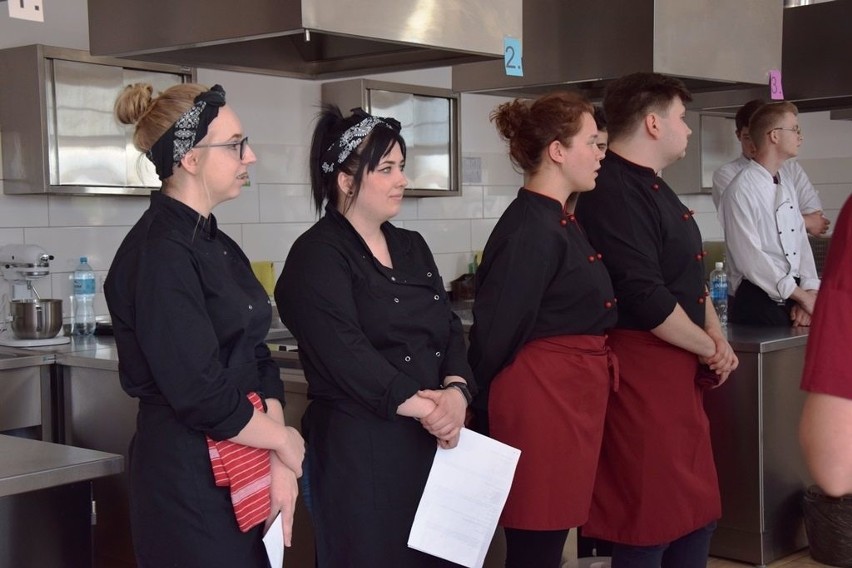 Bytów. Master Chef powiatu bytowskiego. W roli głównej sandacz i truskawki (zdjęcia)