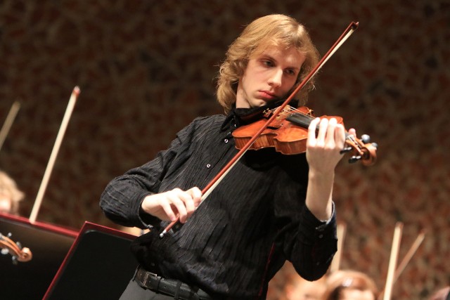 Zwycięzca toruńskiego konkursu skrzypcowego Albrecht Menzel wystąpi 1 maja