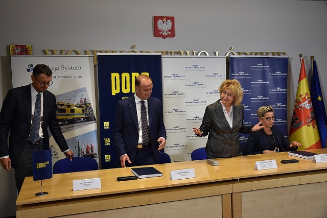 W Urzędzie Marszałkowskim Województwa Łódzkiego podpisano dwie umowy na modernizację ponad 100 km węglówki.