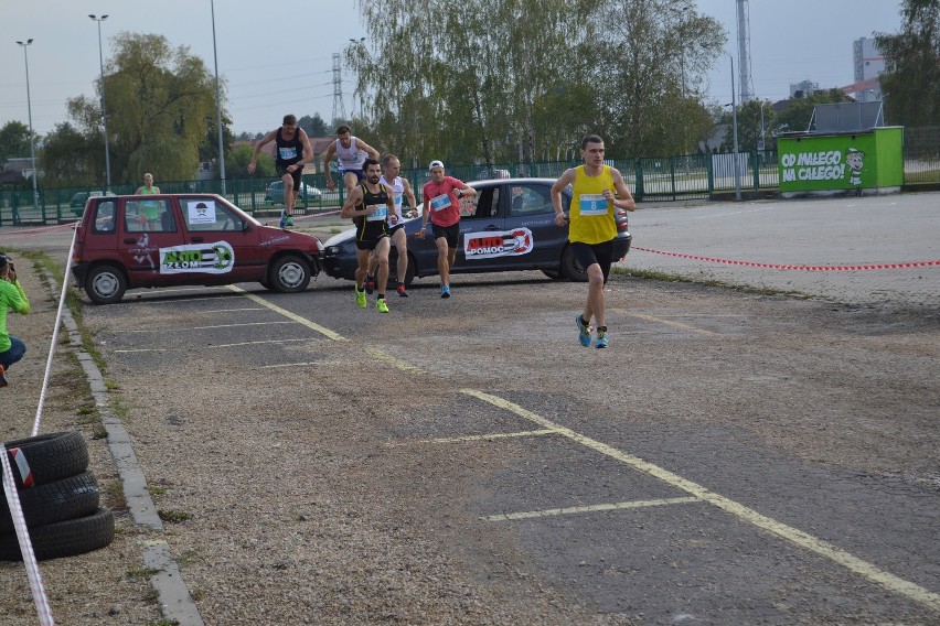 City Cross Częstochowa: 230 biegaczy na trasie miejskiego katorżnika [ZDJĘCIA]