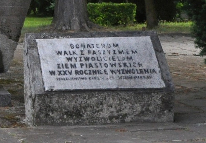 Pomnik Zwycięstwa i Pokoju w Gorzowie Śląskim.