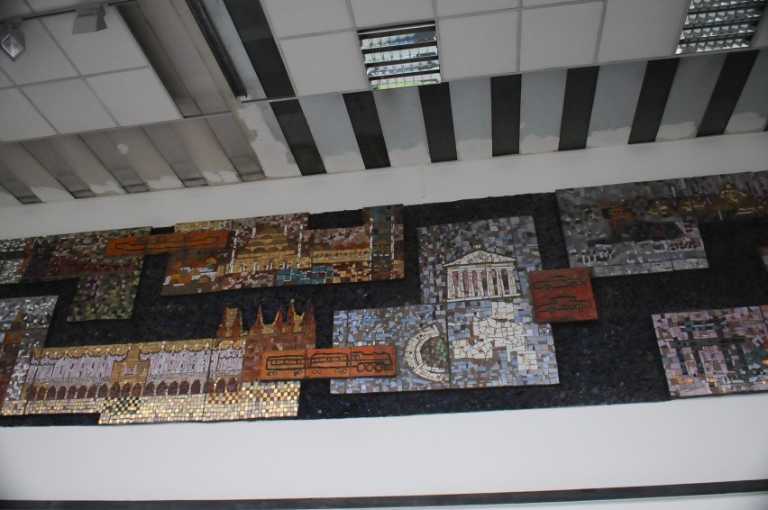 Mozaika w dawnym biurze Orbisu "Miasta świata"