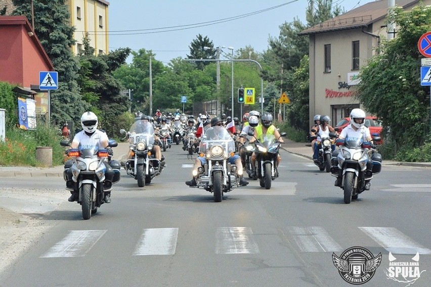 Parada motocykli, palenie gumy i miss mokrego podkoszulka, czyli IV Piknik Motocyklowy Balaton 2019 w Trzebini [ZDJĘCIA]