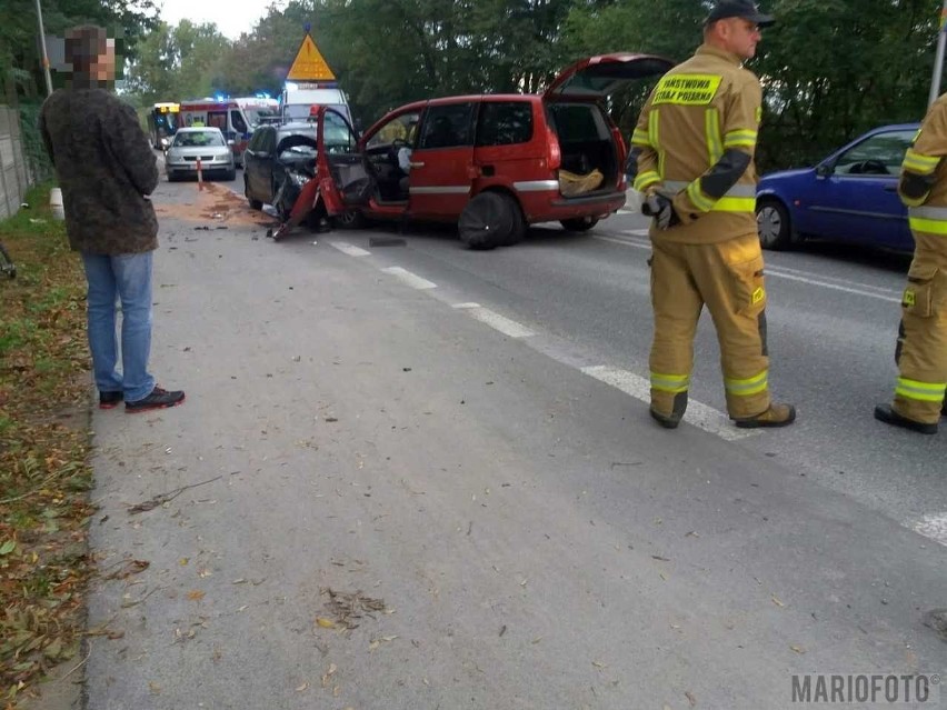 Wypadek na ul. Luboszyckiej w Opolu. Poszkodowane są trzy...