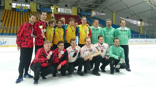 Medaliści MP w curlingu 2018.