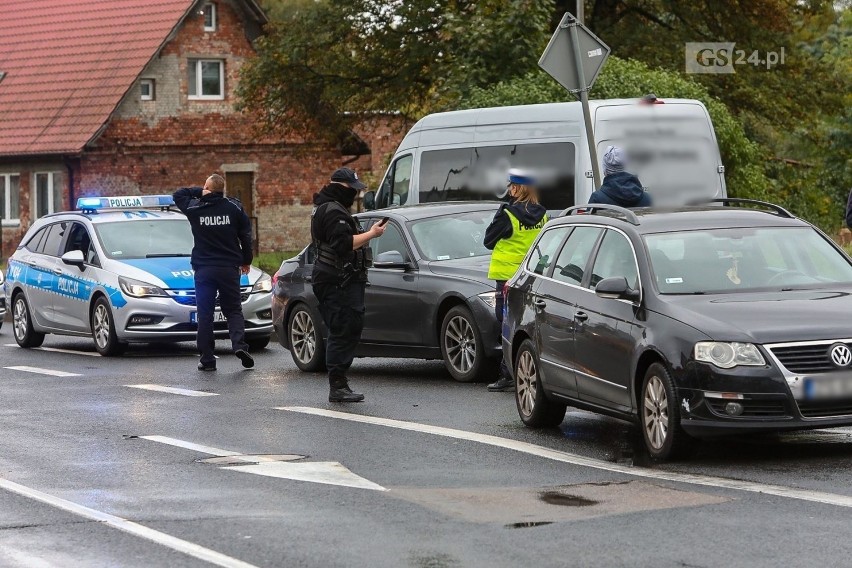 Policja rozbiła BMW, żeby zatrzymać ściganego. Półtora kilograma narkotyków ZDJĘCIA i FILMIK 