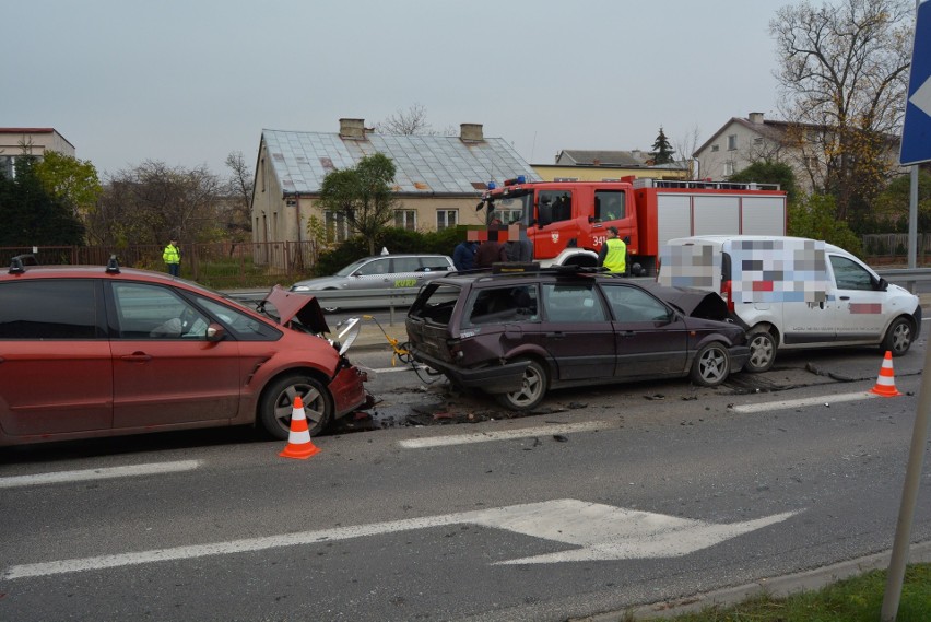 Ostrołęka. Karambol na ul. Traugutta [ZDJĘCIA]