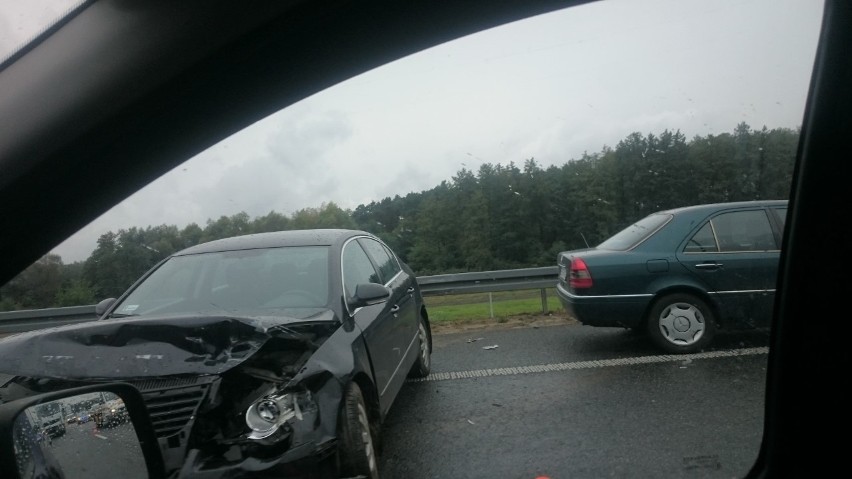 Wypadek na drodze S8 pod Oleśnicą