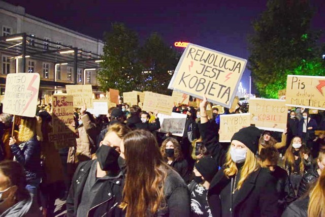 Strajk kobiet w Katowicach