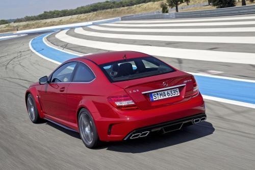 Mercedes-Benz C 63 AMG Coupe Black Series Fot: Mercedes