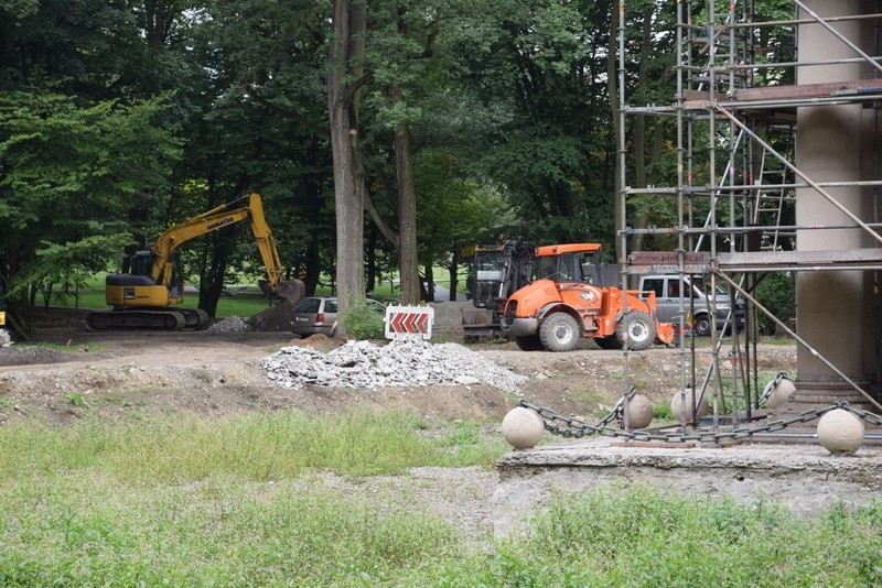 Tarnów. Park Strzelecki wielkim placem budowy [GALERIA ZDJĘĆ]