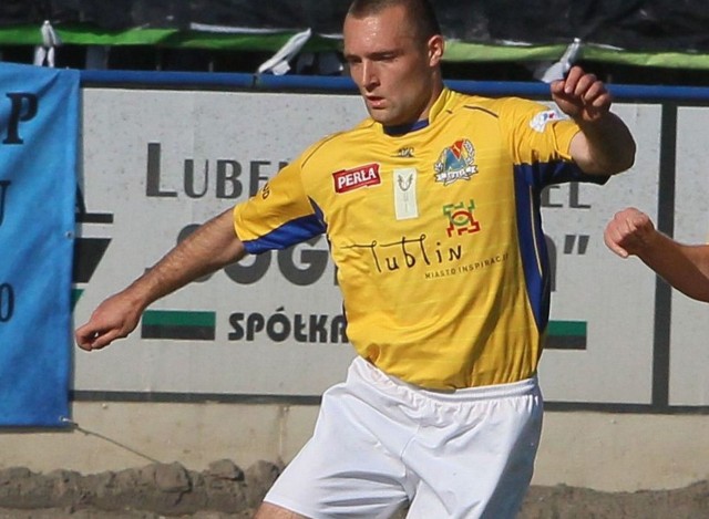 Piotr Prędota (w żółtym stroju), podpisał umowę z Radomiakiem i jest pierwszym nowym zawodnikiem