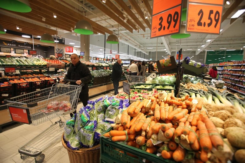 Kaufland - godziny otwarcia sklepów w Wielką Sobotę 2019 i...