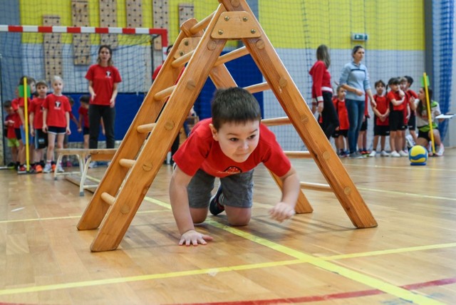 Sportowe zmagania podczas Bydgoskiej Olimpiady Przedszkolaków - "W zdrowym ciele, zdrowy duch" dostarczyły dzieciom wielu wspaniałych emocji.