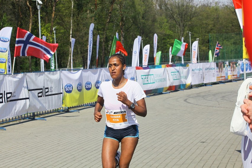 DOZ Maraton Łódź 2016. Abraw Misganaw z Etiopii wygrał maraton [ZDJĘCIA]