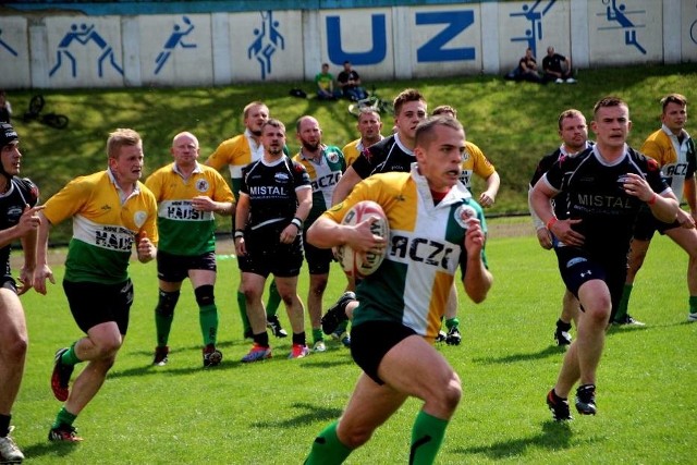 Zdjęcie zrobione podczas meczu II ligi rugby: Wataha Zielona Góra - Biało Czarni Nowy Sącz