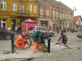 Na ulicy Śniadeckich w Żninie nie ma już atrapy wodociągu 