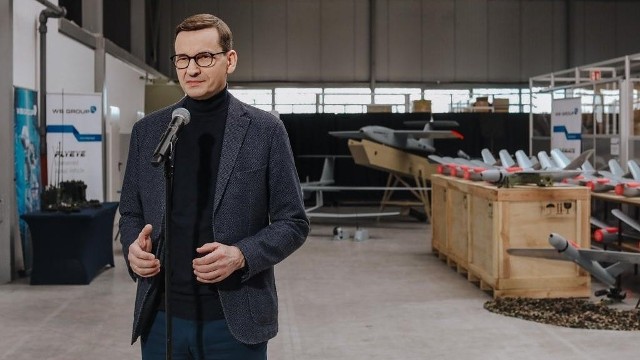 Premier Mateusz Morawiecki odwiedził fabrykę WB Electronics w Ożarowie Mazowieckim k. Warszawy.