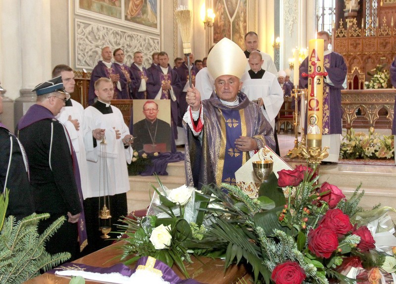 Mszy świętej przewodniczył kardynał Kazimierz Nycz.