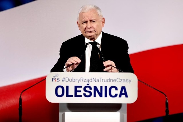 Prezes PiS Jarosław Kaczyński spotkał się w sobotę z mieszkańcami Oleśnicy