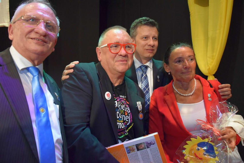 Jerzy Owsiak odebrał Order Uśmiechu w Lipsku z okazji 50-lecia istnienia tego odznaczenia. Był też Marek Michalak, rzecznik praw dziecka