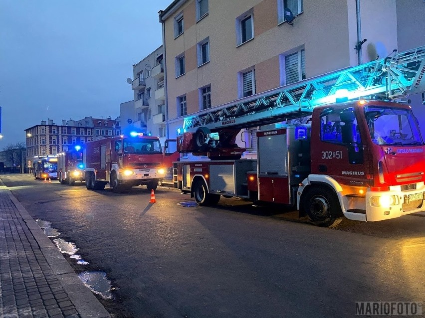 W jednej z czteropiętrowych kamienic przy ul. Dubois paliło...