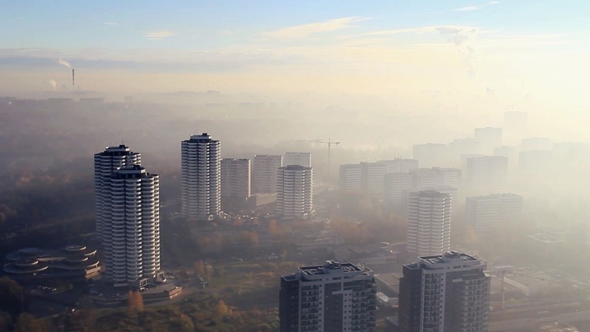 Smog dławi woj. śląskie. Mróz sprawił, ze kopcimy na potęgę