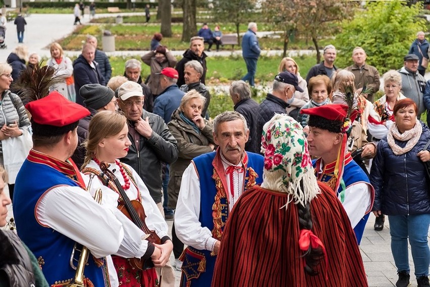 "Wesele Starościanki" w Busku-Zdroju. Zobacz zdjęcia niezwykłej inscenizacji 