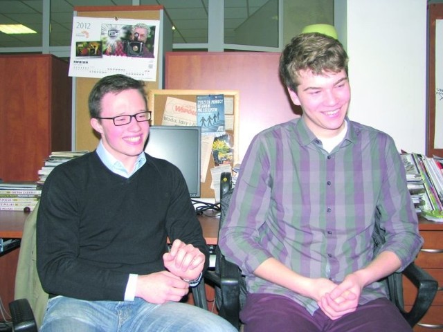&#8211; Cieszymy się, że dostaliśmy szansę nauki w zagranicznych szkołach &#8211; mówią Mateusz Król (z prawej) i Filip Twarowski