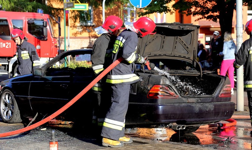 Samochód zapalił się w czasie jazdy