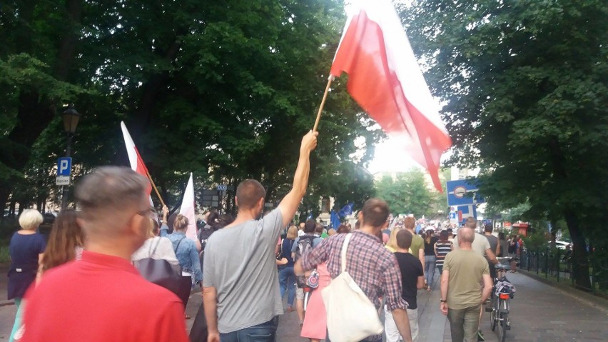 24 lipca 2017. Protest w obronie niezależności sądów na...