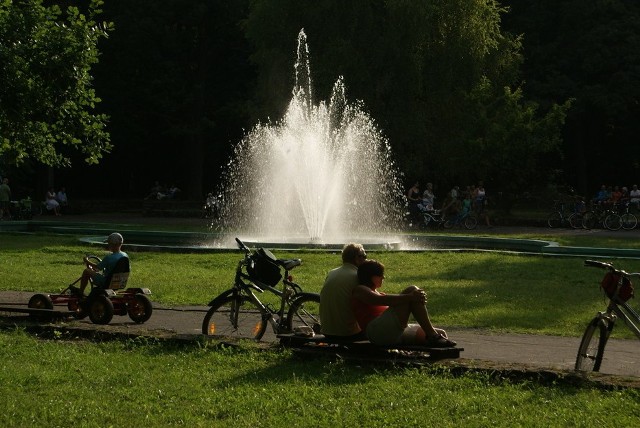 Park Zielona to jedno z ulubionych miejsc wypoczynku dąbrowian