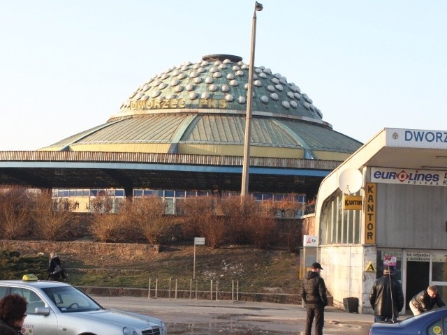 Dworzec kieleckiego PKS jest zagrożony. Istnieje realna groźba, że obiekt zniknie całkowicie z panoramy Kielc.