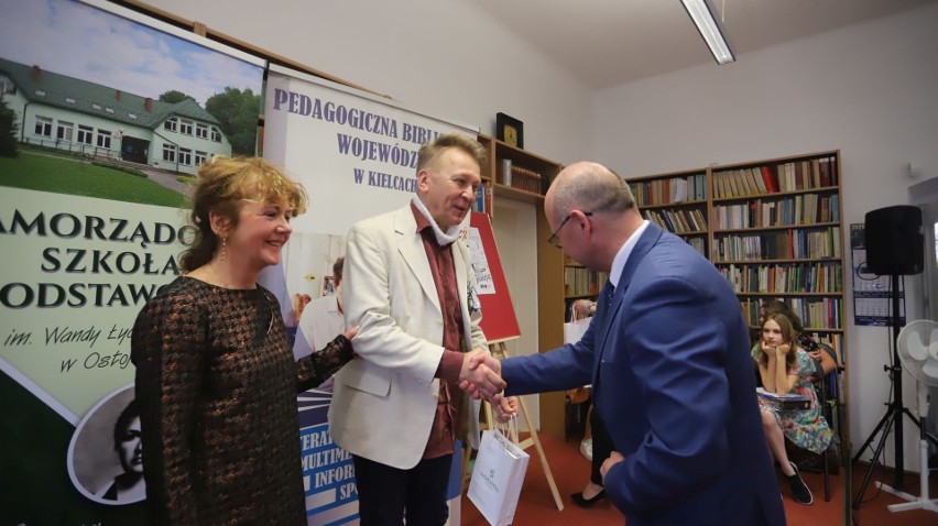 Finał konkursu recytatorskiego imienia Wandy Łyczkowskiej w Wojewódzkiej Bibliotece Pedagogicznej w Kielcach. Zobacz film i zdjęcia