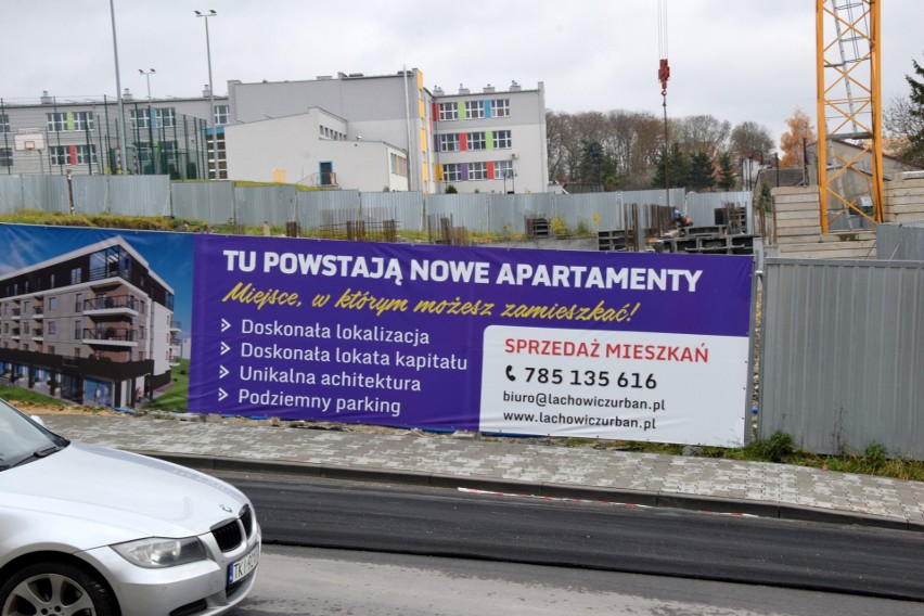 Blok na 35 mieszkań przy ulicy Broniewskiego w Busku już w budowie