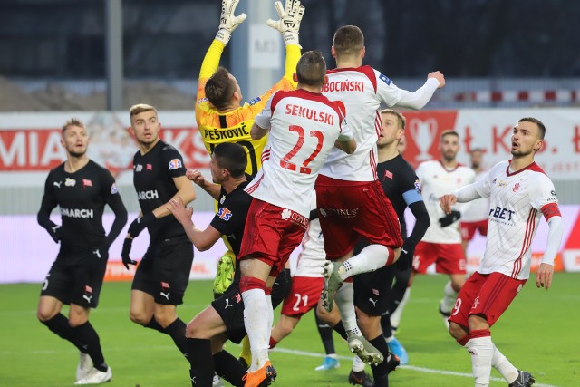 Fragment meczu ŁKS - Cracovia na stadionie przy al. Unii