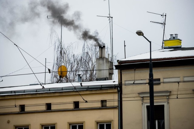 Sosnowiec podejmuje walkę ze smogiem. Mieszkańcy dostaną ulotki, a po mieście przejedzie SmogoBus. 