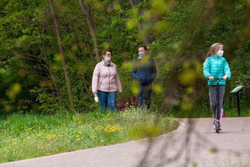 03.05.2020 bydgoszcz majowka 3 maj swieto spacer ludzie...