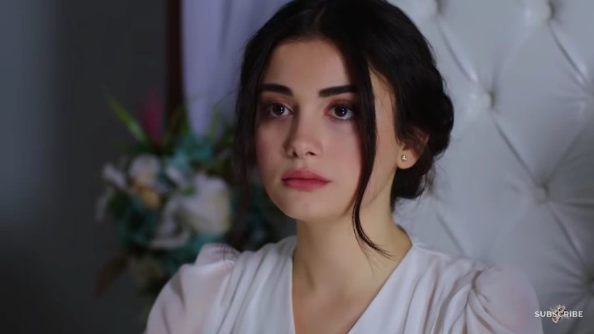 Reyhan (Özge Yağız)...