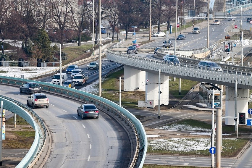 W wakacje estakada zniknie z pl. Społecznego. Jak wtedy pojedziemy?